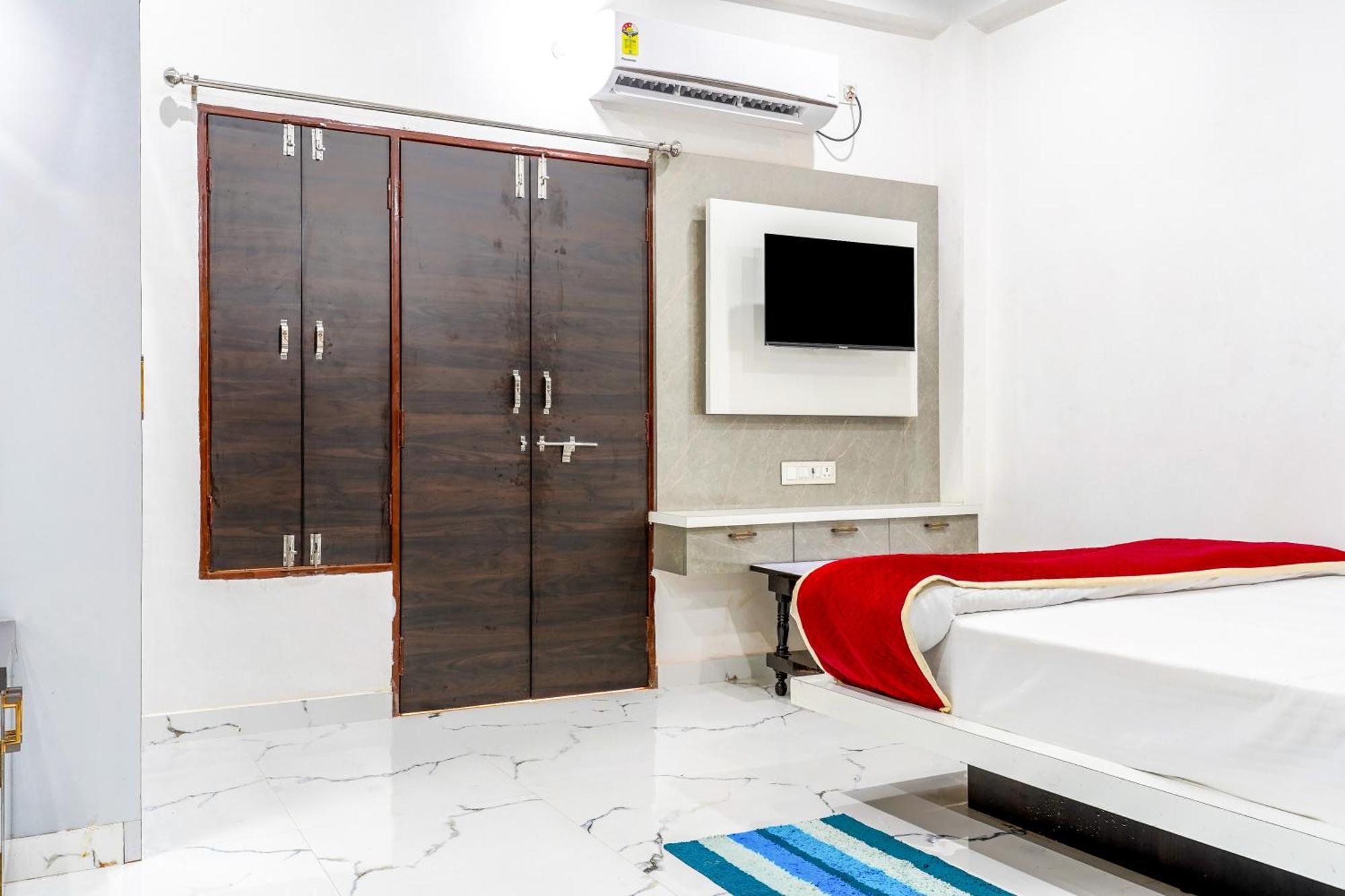 Guest house Gm Residency